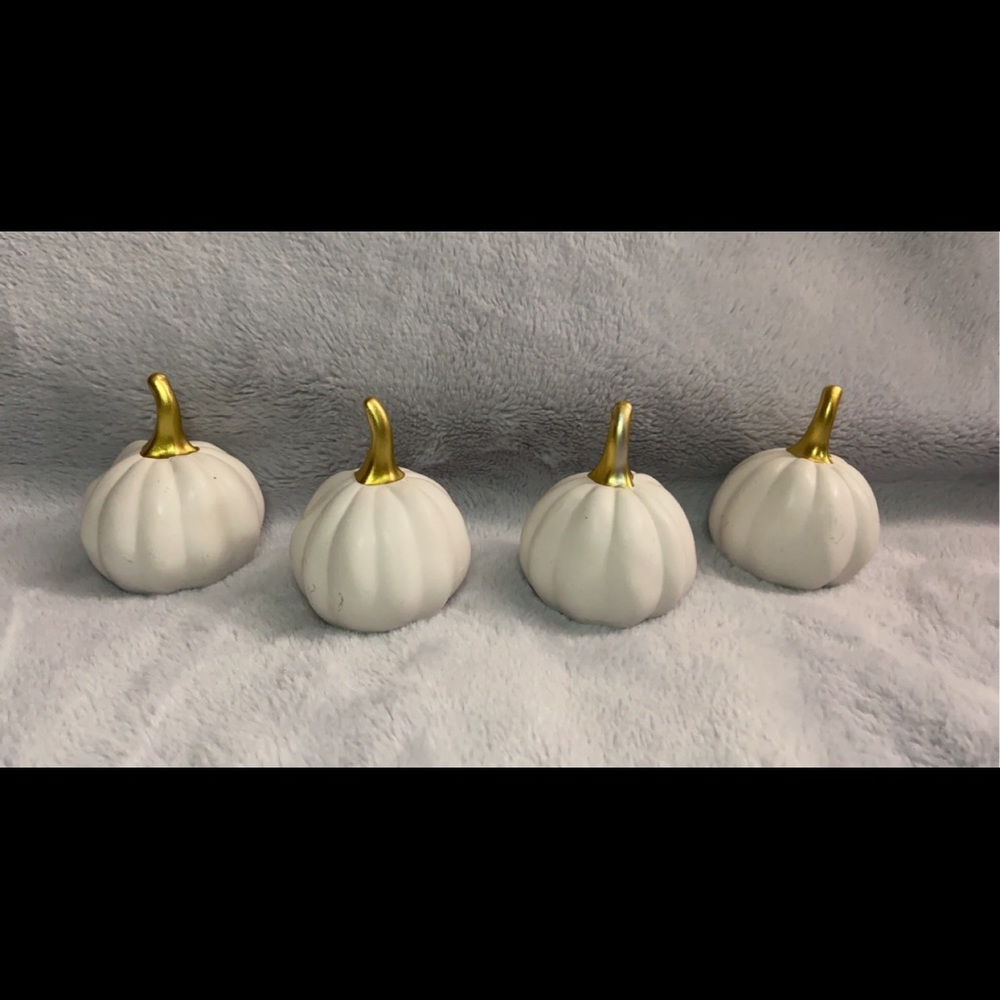 Ceramic pumpkins decorations